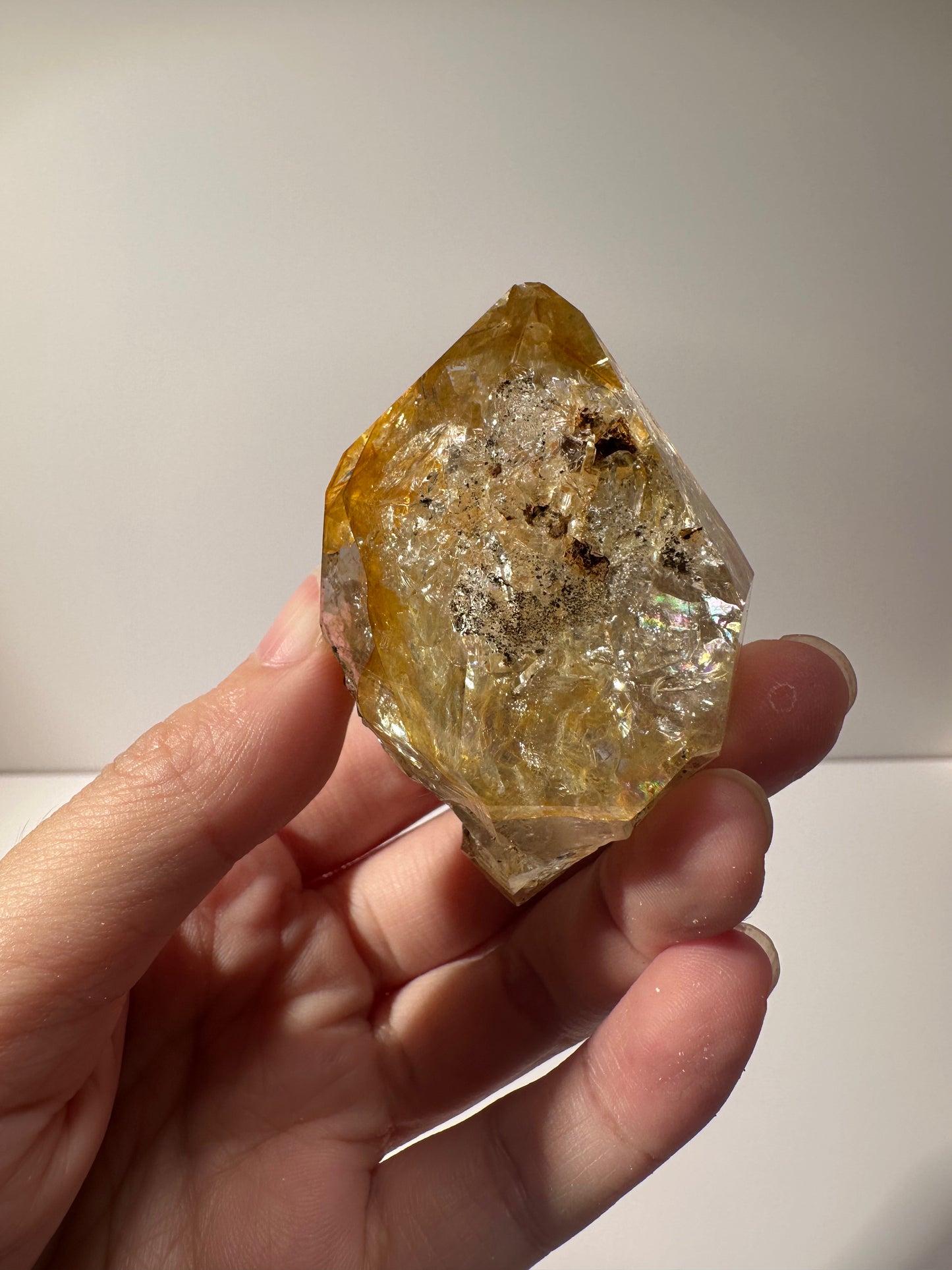 US New York Herkimer Diamond Raw Stone #319 (Double terminated, golden, rainbow)