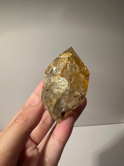 US New York Herkimer Diamond Raw Stone #319 (Double terminated, golden, rainbow)